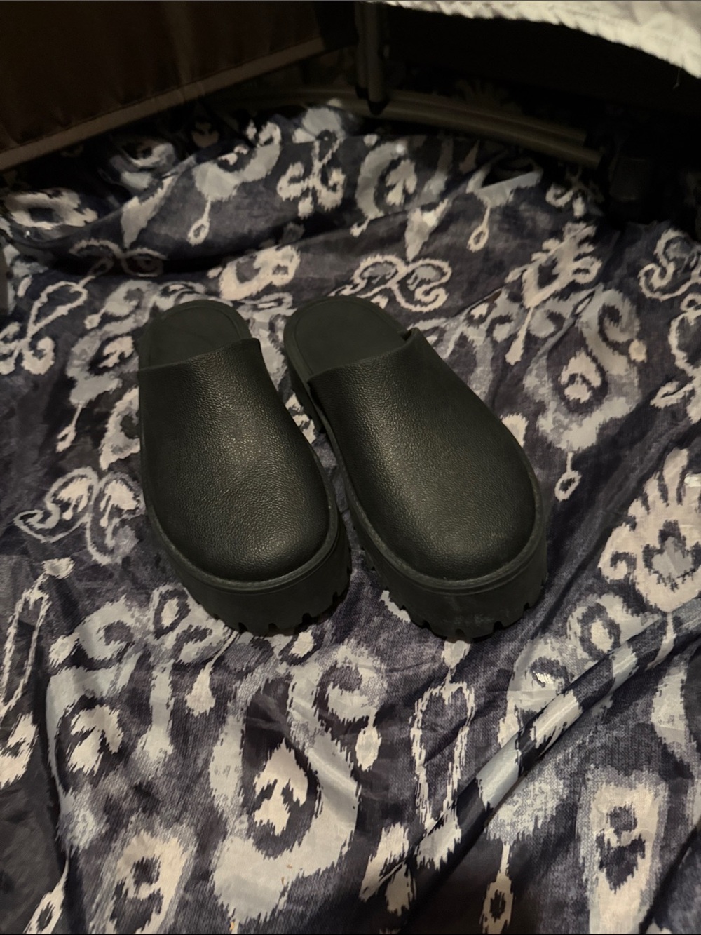 Men's Black Slip-On Clog Shoes - Comfortable Everyday Footwear
